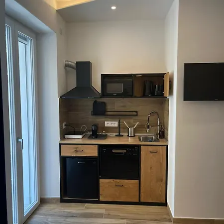Gæstehus Lirico 4*